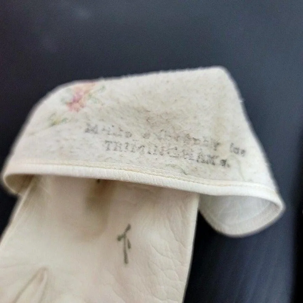 Vintage 50s Trimingham's White Real Kid Leather Floral Embroidered Gloves Womens